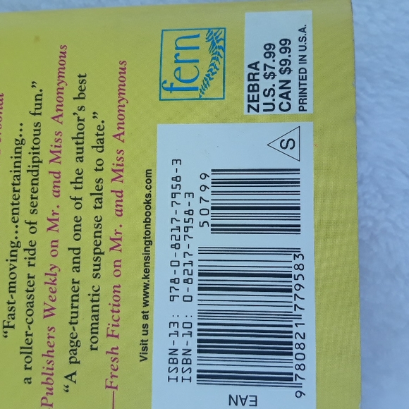 Return To Sender, a paperback book written by Fern Michaels 2010 - Picture 3 of 7